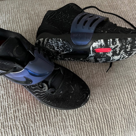 Nike Men's KD basketball shoes, 14th edition, Black Laser Crimson, size 11.5 - Picture 1 of 2